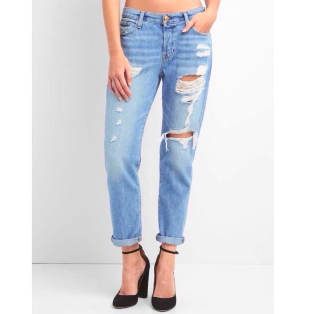Gap Medium Wash Distressed Sexy Boyfriend Straight Leg Jeans Womens Size 28R